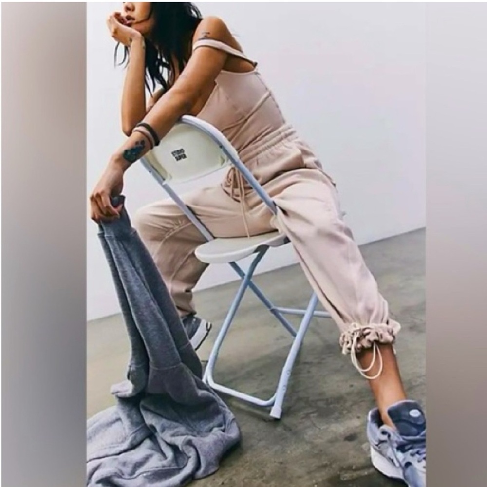 2873. FREE PEOPLE Inbound Onesie NWOT $128 - Picture 4 of 4